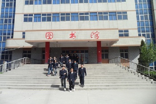 初中起點(diǎn)學(xué)習(xí)電子商務(wù)專業(yè)課程難不難？