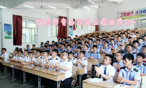 石家莊東華鐵路學(xué)校春季班能升大專嗎？